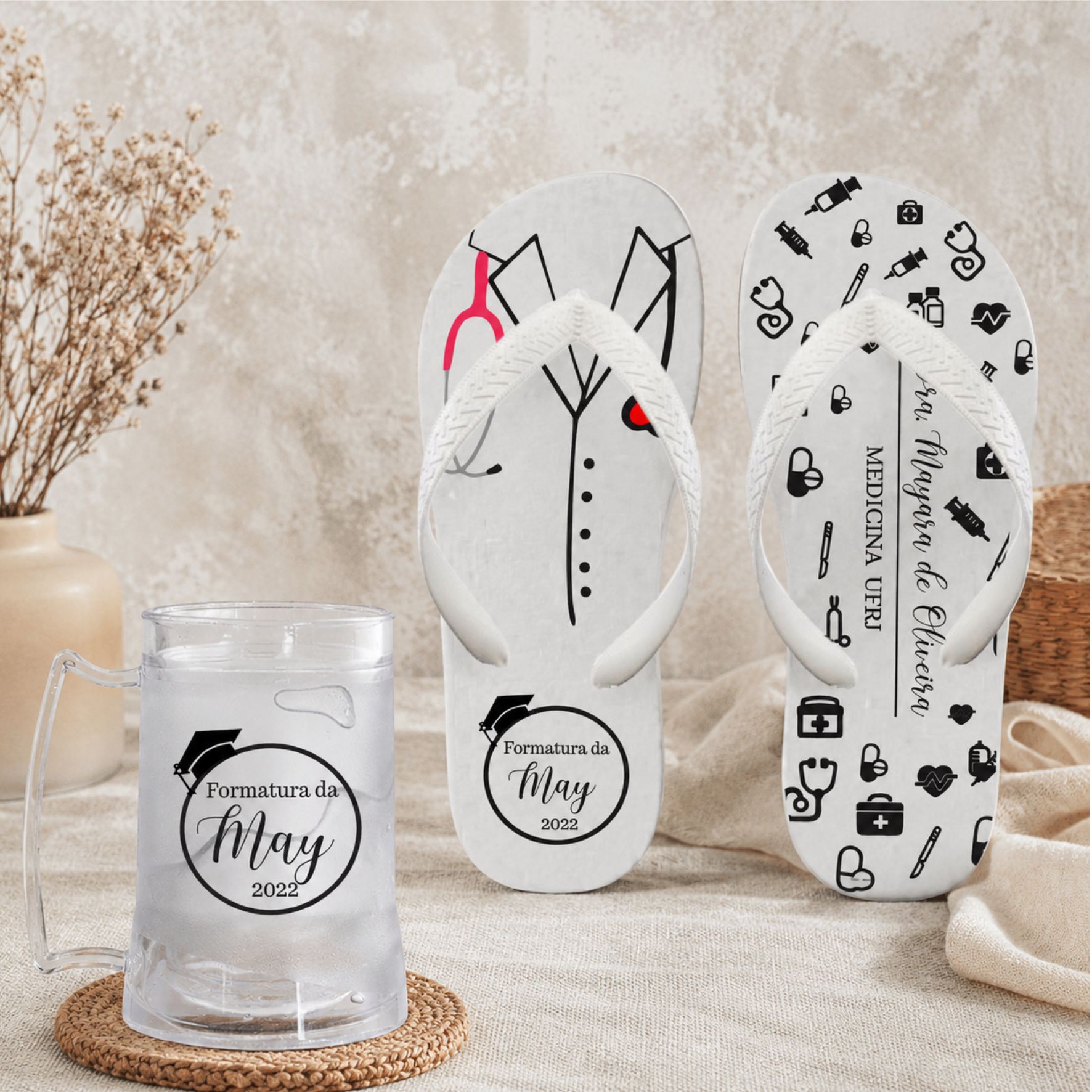 Kit Personalizado para Formatura Chinelo + Canecas de gel