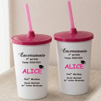 Copos personalizados com tampa e canudo para Formatura