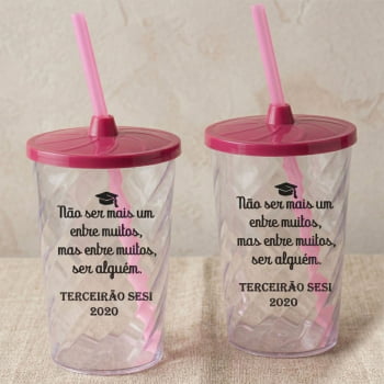 Copos personalizados com tampa e canudo para Formatura