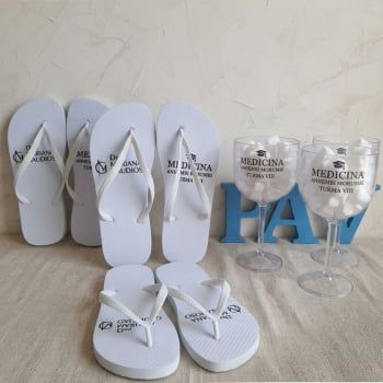 Kit Formatura 1 Taça de Gin + 1 Chinelo personalizado