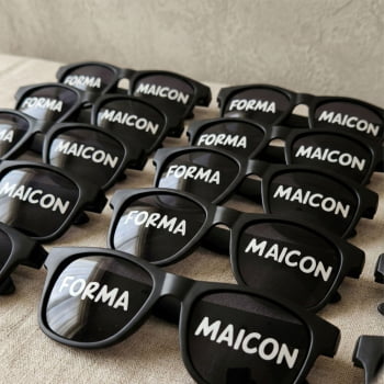 Óculos de sol personalizados para festas e eventos